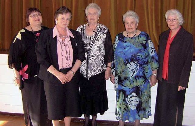 Styret i jubileumsåret. Fra venstre: Marit Nilsen, Tina Rønning, Olaug Arnseth, Solveig Sagen og Else Dreier.