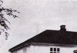 Nye Bergesiden skole ferdig 1915 - nedlagt 1966 - solgt 1968.