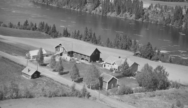 Berg nedre 31/6. Halvorsetvegen 50. Foto: Widerøe AS 1958.