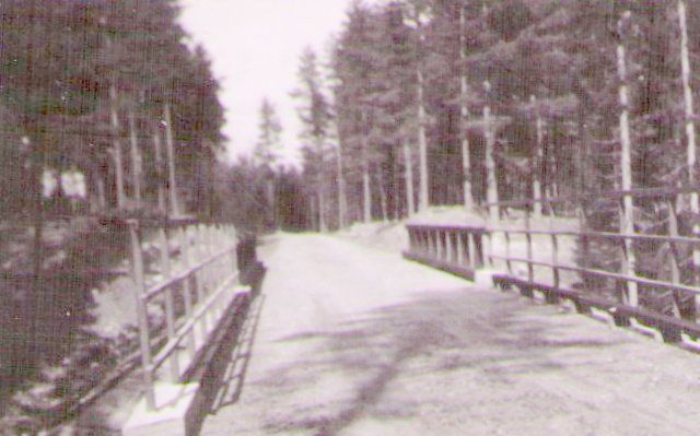 Gamle Øvre Tverråa bru. Ca. 1965. Foto: AIG