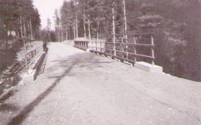 Gamle Øvre Tverråa bru. Ca. 1965. Foto: AIG